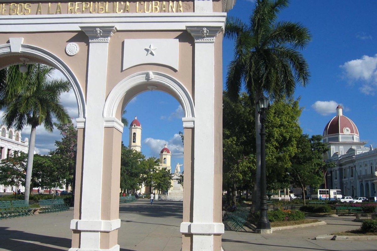 Parque José Martí en el centro de Cienfuegos