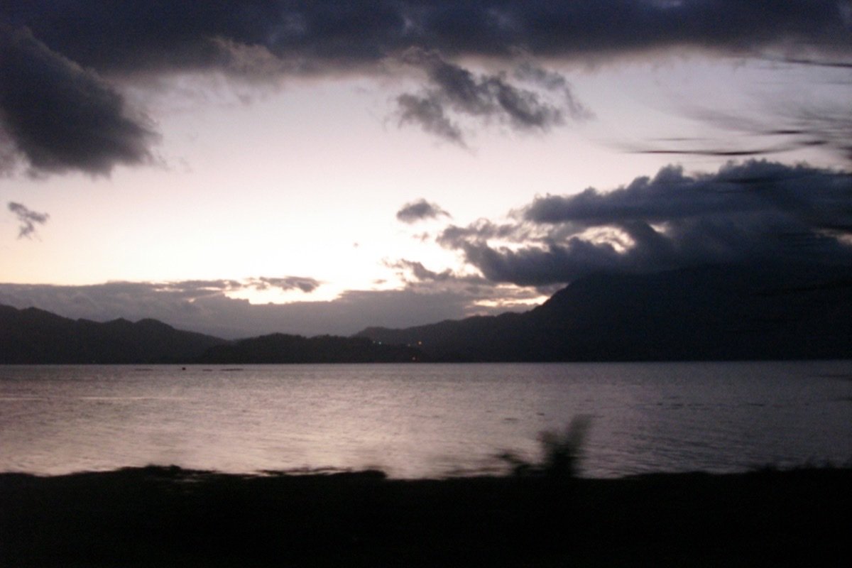 Atardecer sobre el Lago de Yojoa