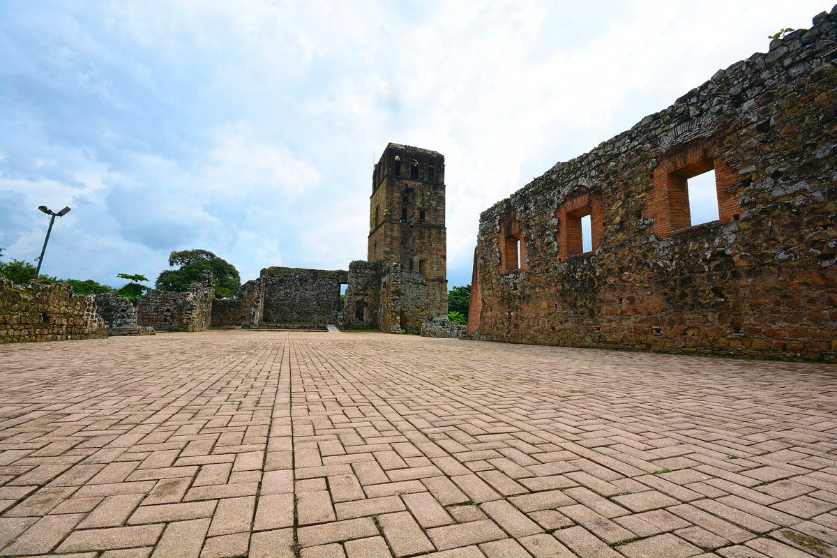 Torre y ruinas de Panamá Viejo